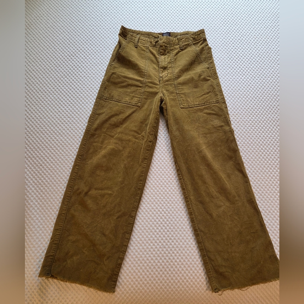 BDG Womens Green Corduroy Pants